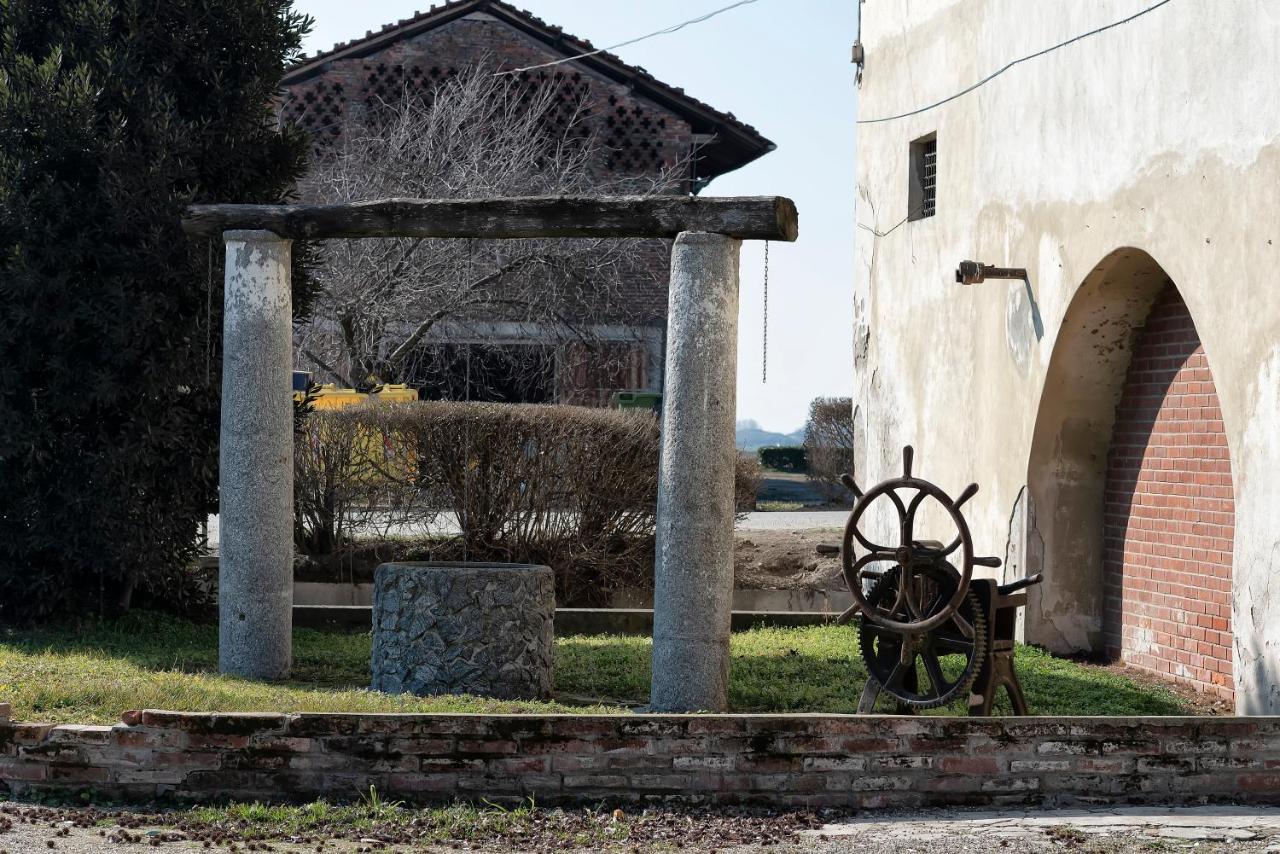 Cameriano Agriturismo Cascina Graziosa מראה חיצוני תמונה